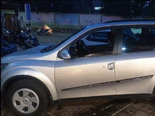 Mahindra XUV500 W6 2018