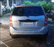 Mahindra XUV500 W6 2018