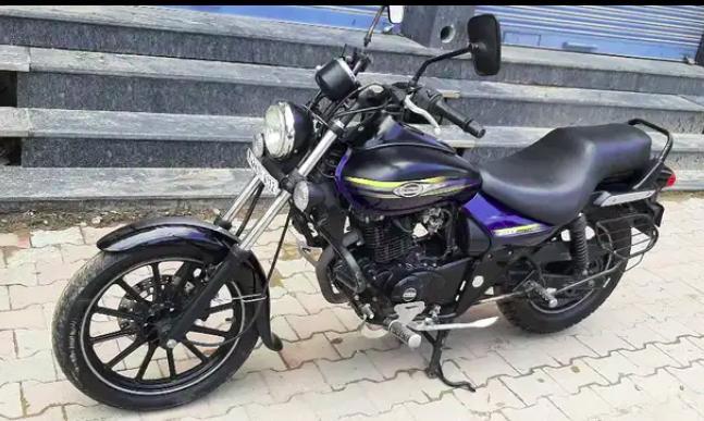 Bajaj Avenger Street 150 2017