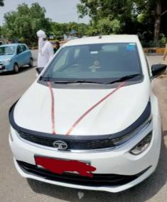 Tata Altroz XT i-Turbo Petrol 2021