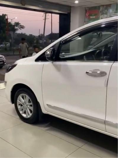 Toyota Innova Crysta 2.4 GX 7 STR BS6 2020