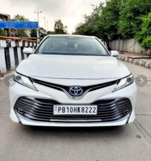 Toyota Camry HYBRID BS6 2020