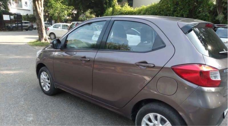 Tata Tiago Revotron XE 2018