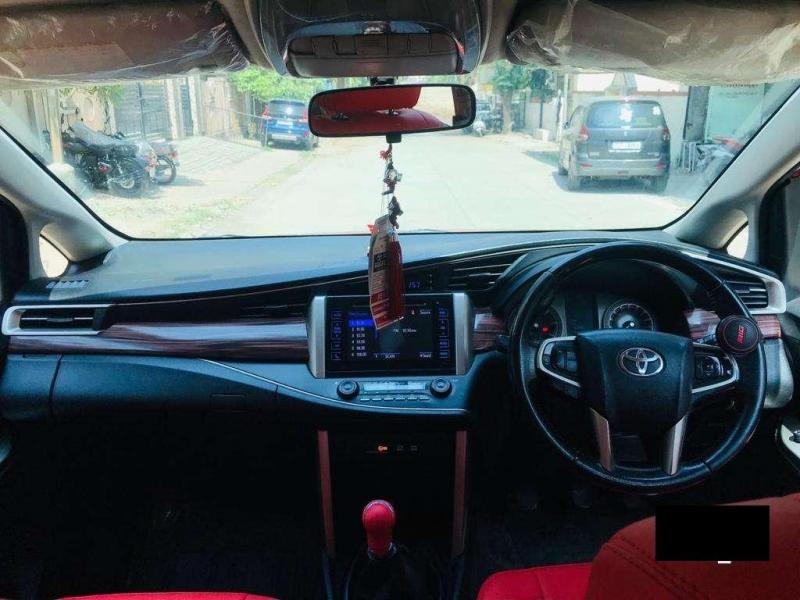 Toyota Innova Crysta 2.4 ZX 7 STR 2020