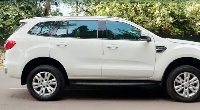 Ford Endeavour Titanium 3.2 4x4 AT 2017