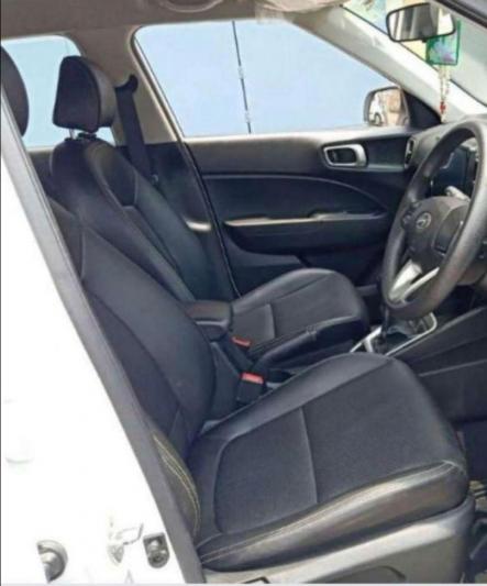 Hyundai Venue S 1.2 Petrol 2020