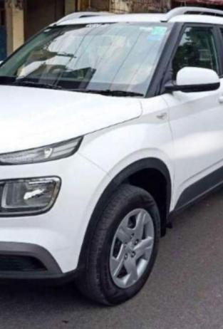 Hyundai Venue S 1.2 Petrol 2020