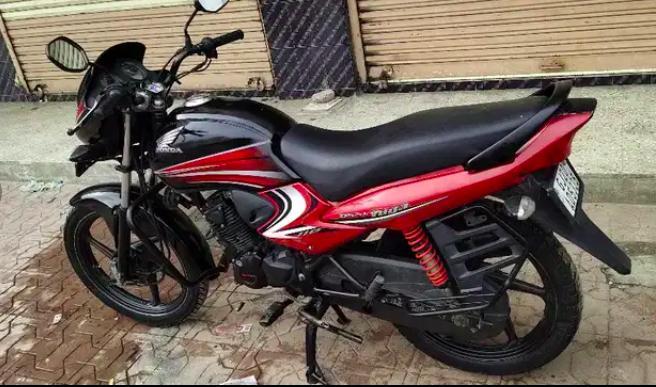 Honda Dream Yuga 110cc 2016