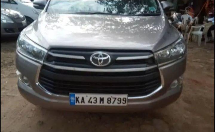 Toyota Innova Crysta 2.4 G 7 STR 2016