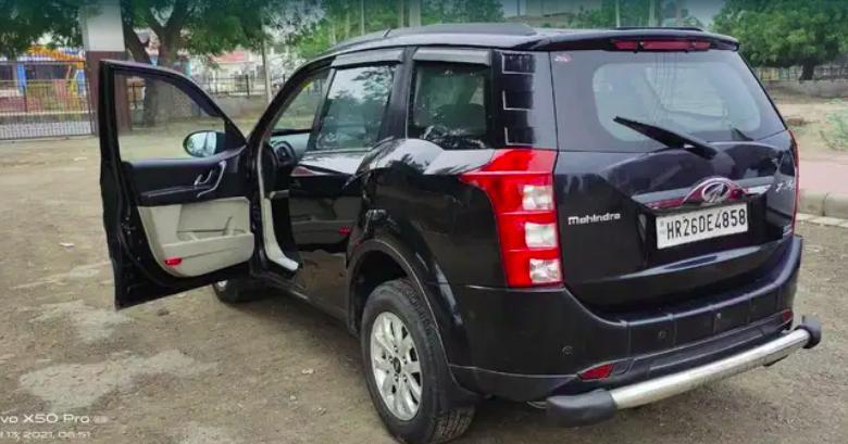 Mahindra XUV500 W8 AWD 2011