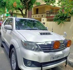 Toyota Fortuner 2.8 4x4 AT 2012