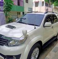Toyota Fortuner 2.8 4x4 AT 2012