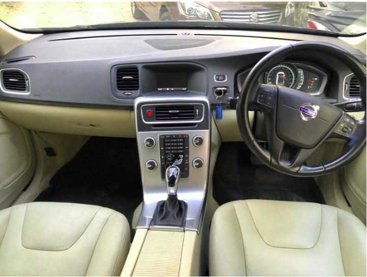 Volvo S60 Kinetic D4 2017