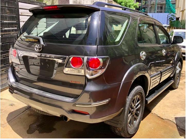 Toyota Fortuner 3.0 4x4 AT 2015