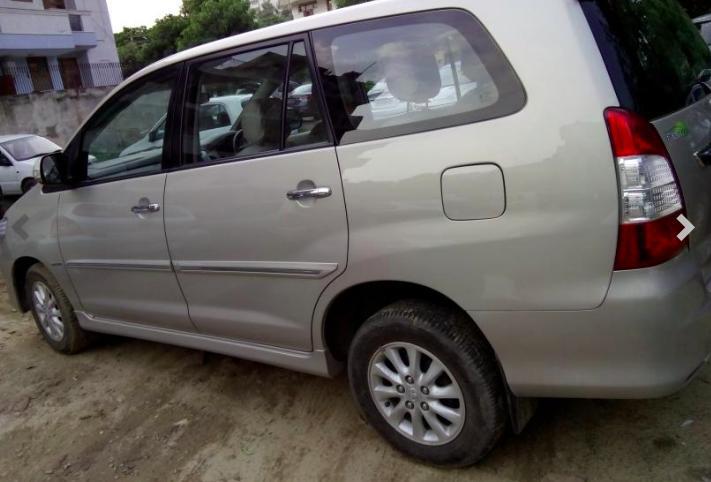 Toyota Innova 2.5 VX 7 STR BS III 2013