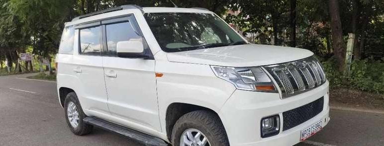 Mahindra TUV300 T8 2016