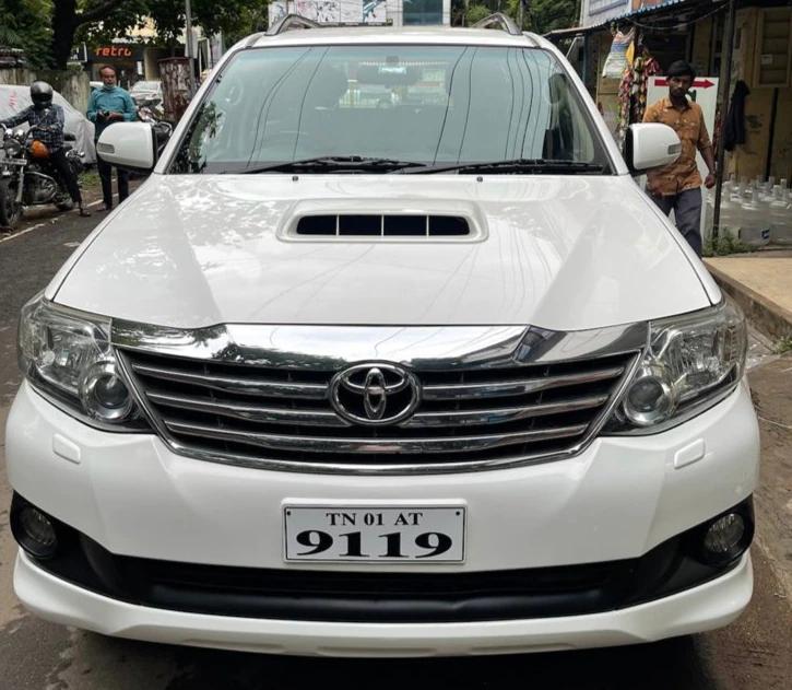 Toyota Fortuner 3.0 4x4 AT 2013