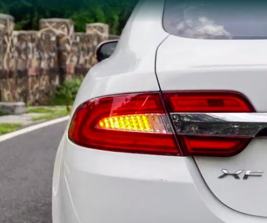 Jaguar XF 2.2 DIESEL 2013