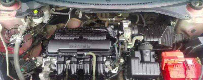 Honda Brio VX (O) MT 2015