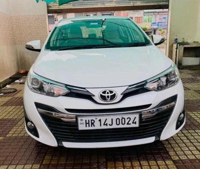 Toyota Yaris V MT 2019