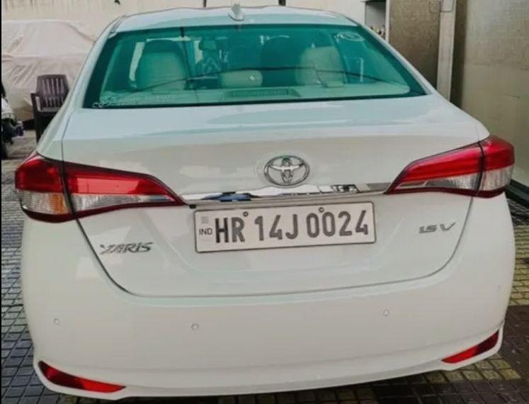 Toyota Yaris V MT 2019