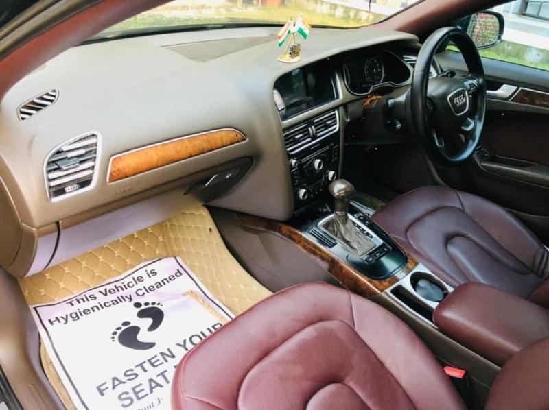 Audi A4 2.0 TDI S line 2012