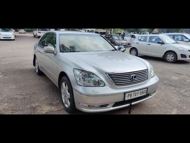 Lexus LS 600 HL 2001