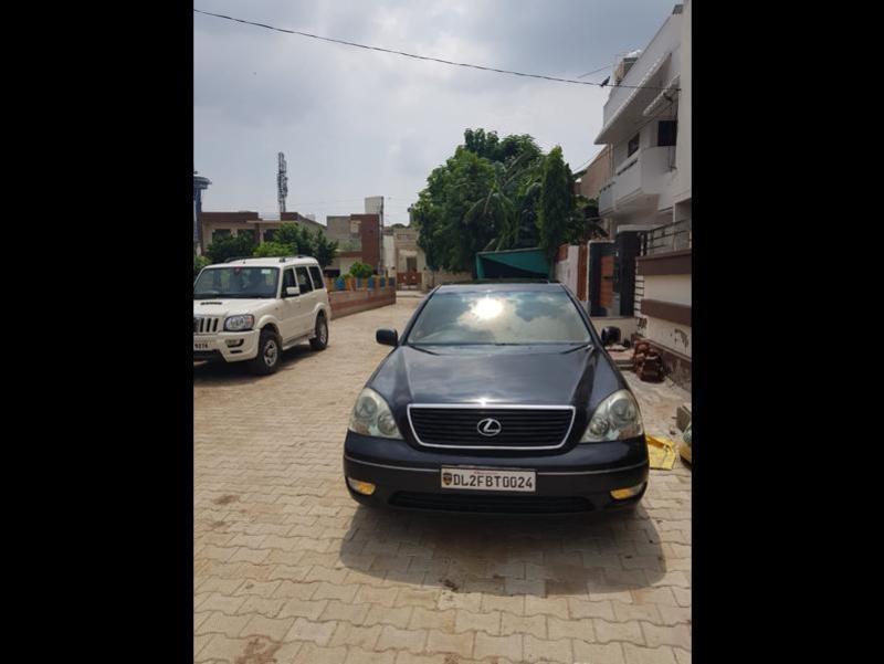 Lexus LS 600 HL 2001