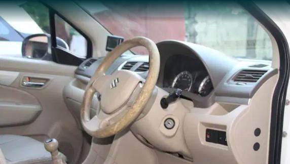 Maruti Suzuki Ertiga VXi 2014