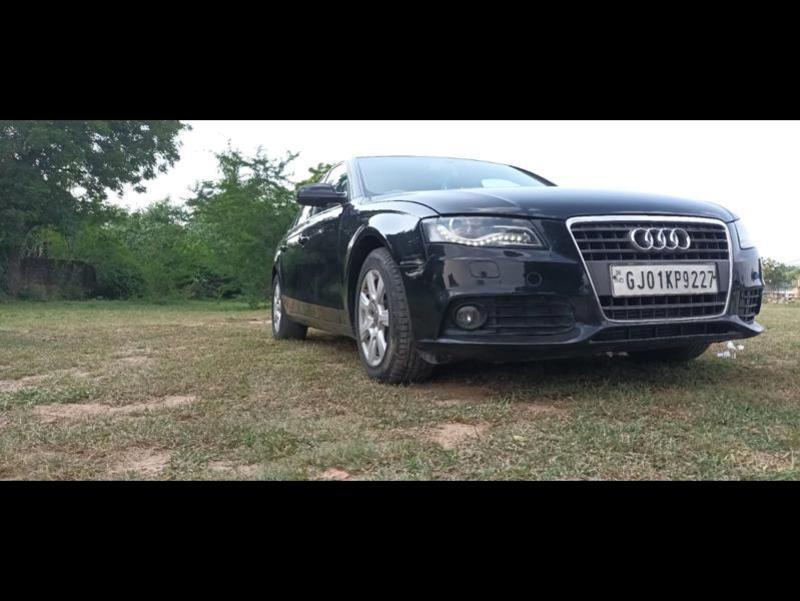 Audi A4 2.0 TDI S line 2012