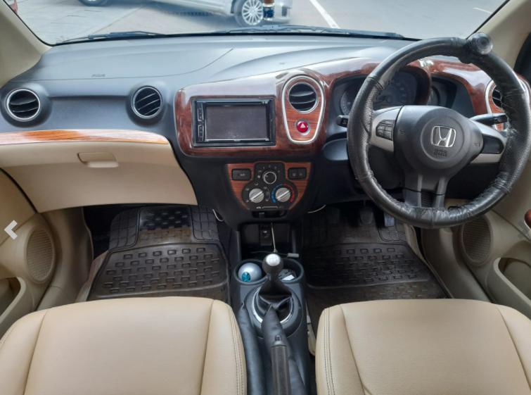 Honda Mobilio V i-VTEC 2014