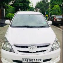 Toyota Innova 2.5 G 8 STR BS III 2007