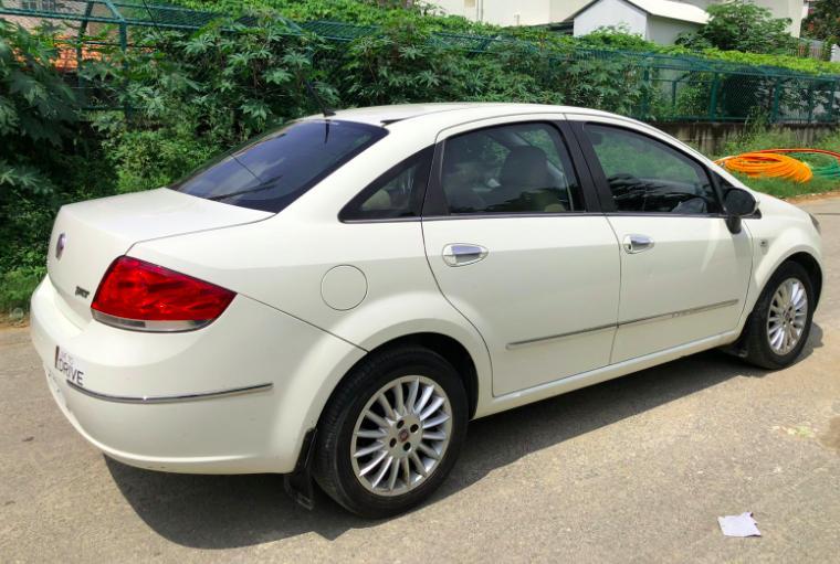 Fiat Linea Emotion T-Jet 2011
