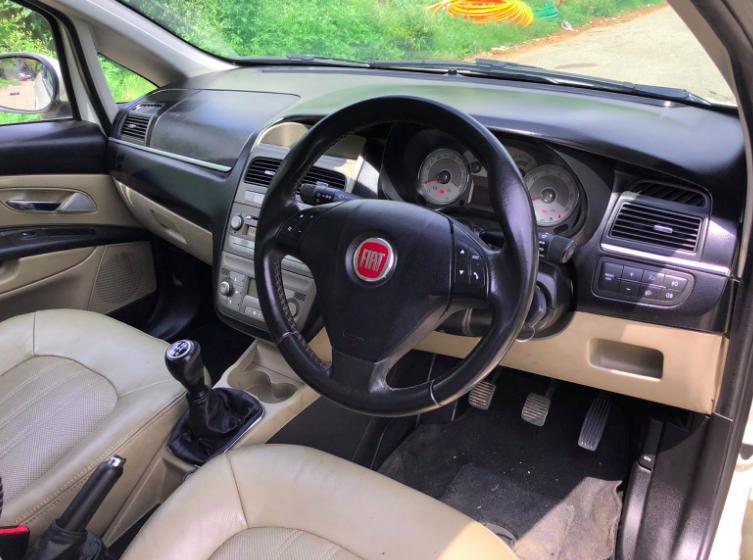 Fiat Linea Emotion T-Jet 2011