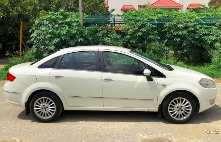 Fiat Linea Emotion T-Jet 2011