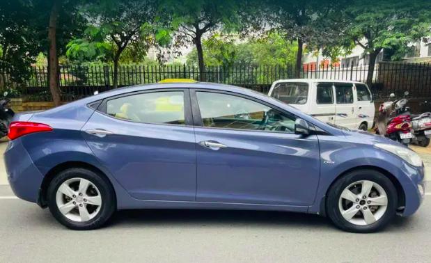 Hyundai Elantra 1.6 SX MT 2013