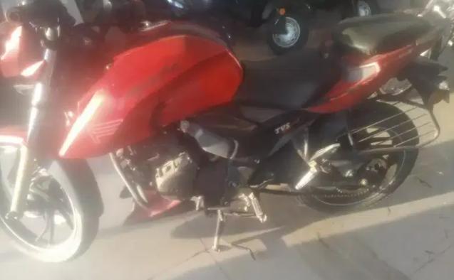 TVS Apache RTR 200 4V FI 2017