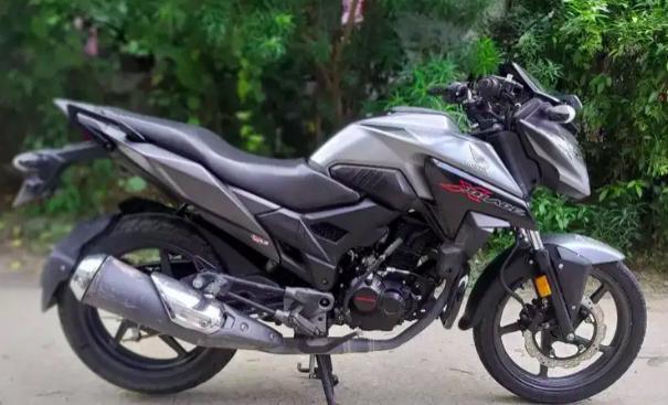 Honda X-Blade 160cc 2018