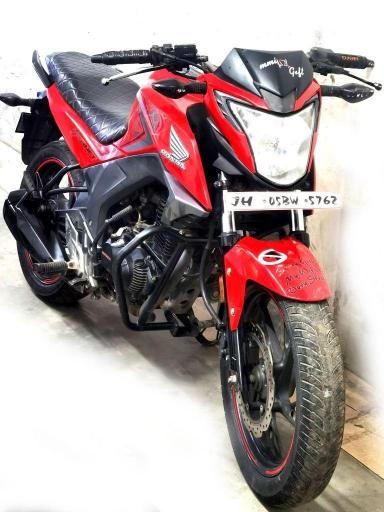 Honda CB Hornet 160R CBS 2017