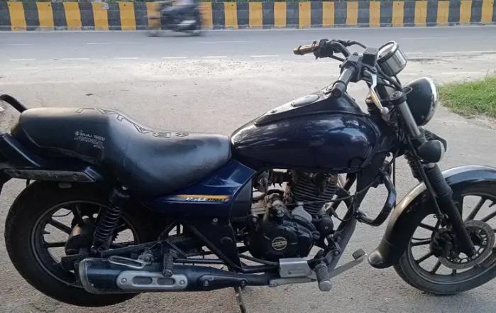 Bajaj Avenger 220cc 2016