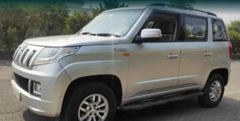 Mahindra TUV300 T8 2018