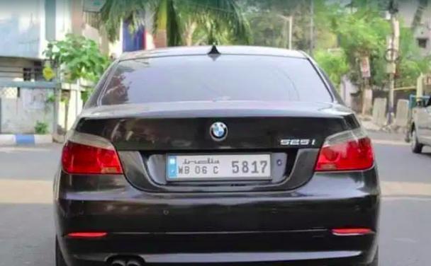 BMW 5 Series 525i 2010