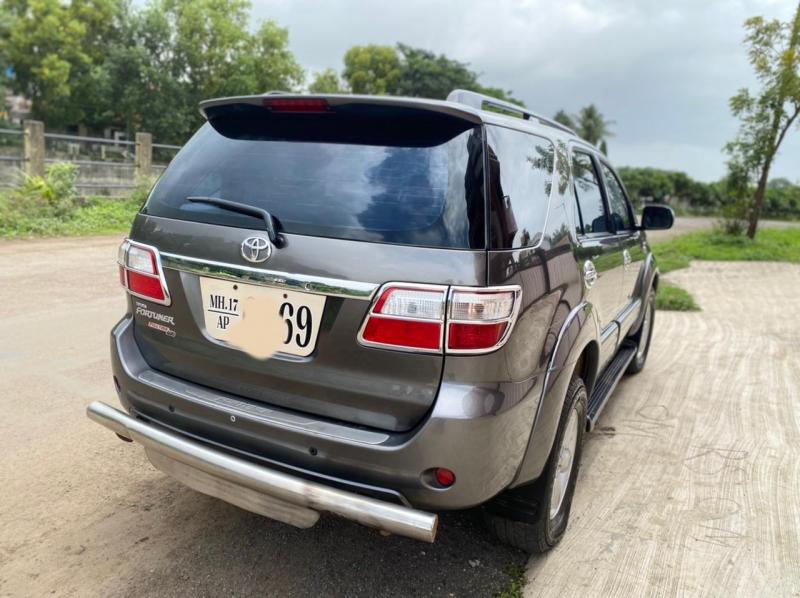 Toyota Fortuner 3.0 MT 4X4 2011