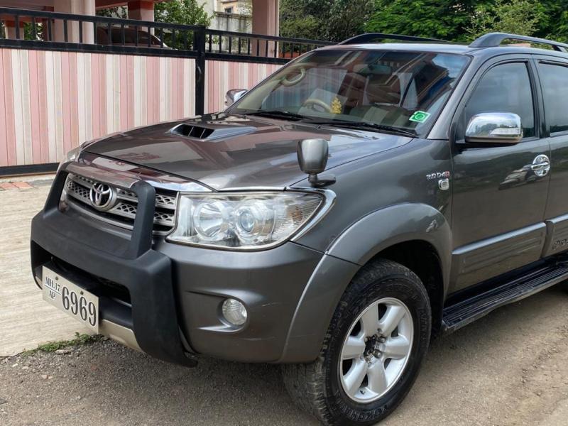 Toyota Fortuner 3.0 MT 4X4 2011