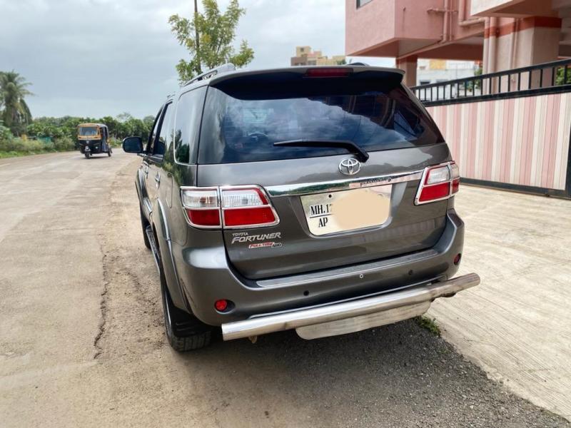 Toyota Fortuner 3.0 MT 4X4 2011