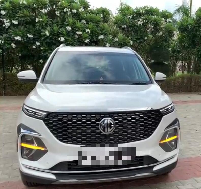 MG Hector Plus Sharp 1.5 Petrol Turbo Hybrid MT 6 STR 2021