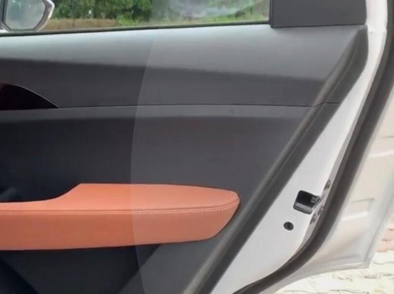 MG Hector Plus Sharp 1.5 Petrol Turbo Hybrid MT 6 STR 2021