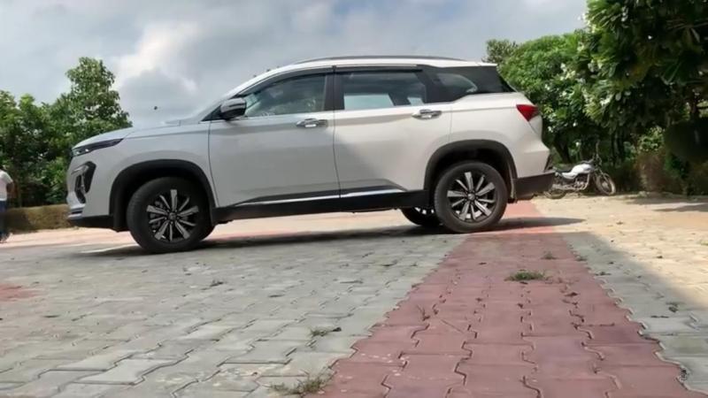MG Hector Plus Sharp 1.5 Petrol Turbo Hybrid MT 6 STR 2021
