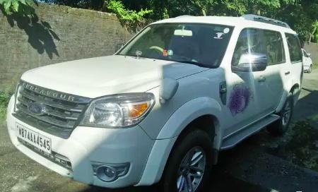 Ford Endeavour 3.0L 4X4 AT 2013