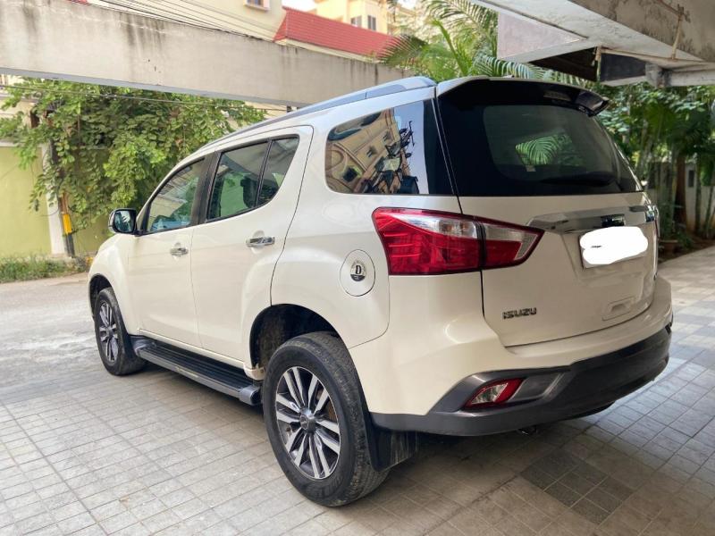 Isuzu MU-X 4x2 2019